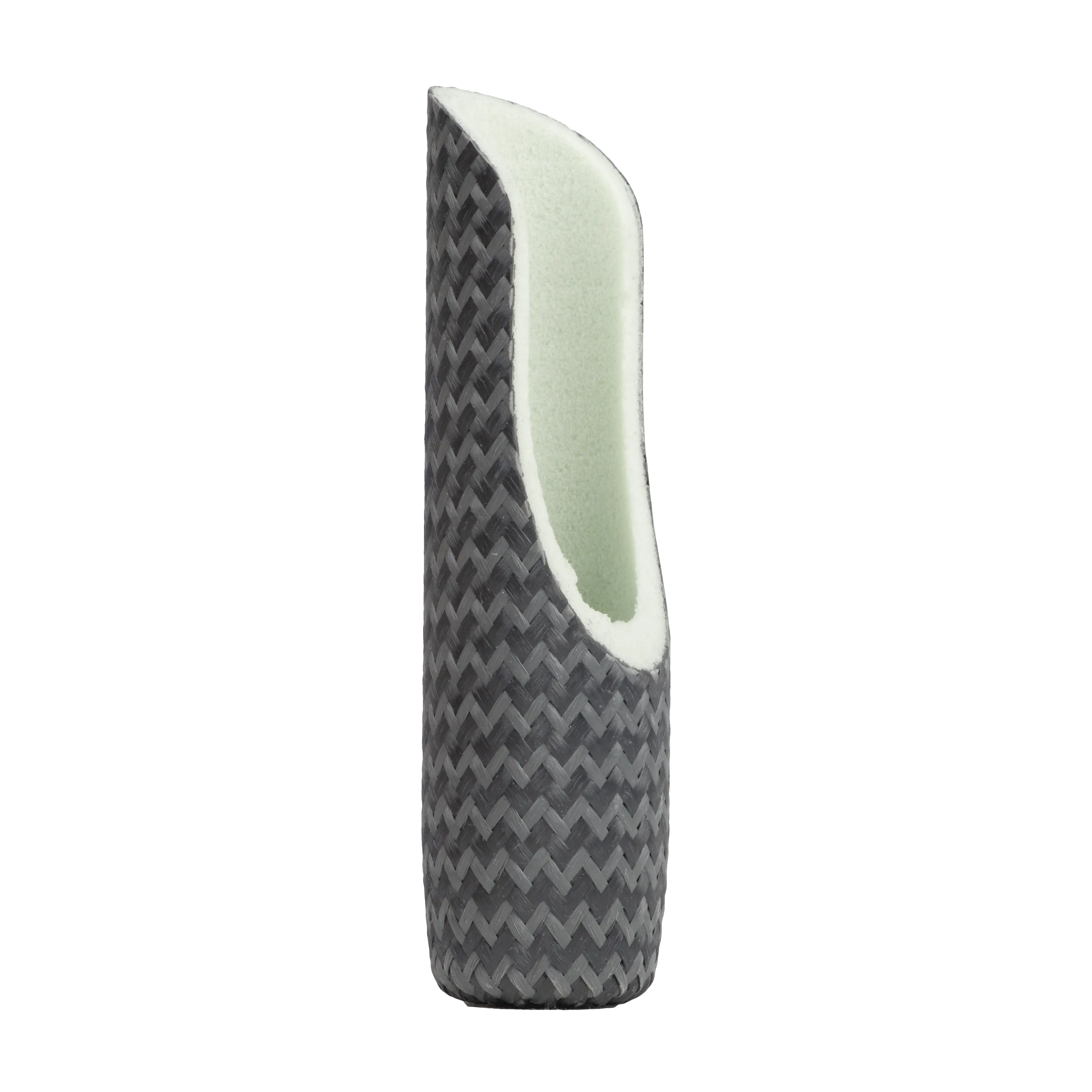 Fuji Carbon Rear Grip for VSS Style Seats - Image 10