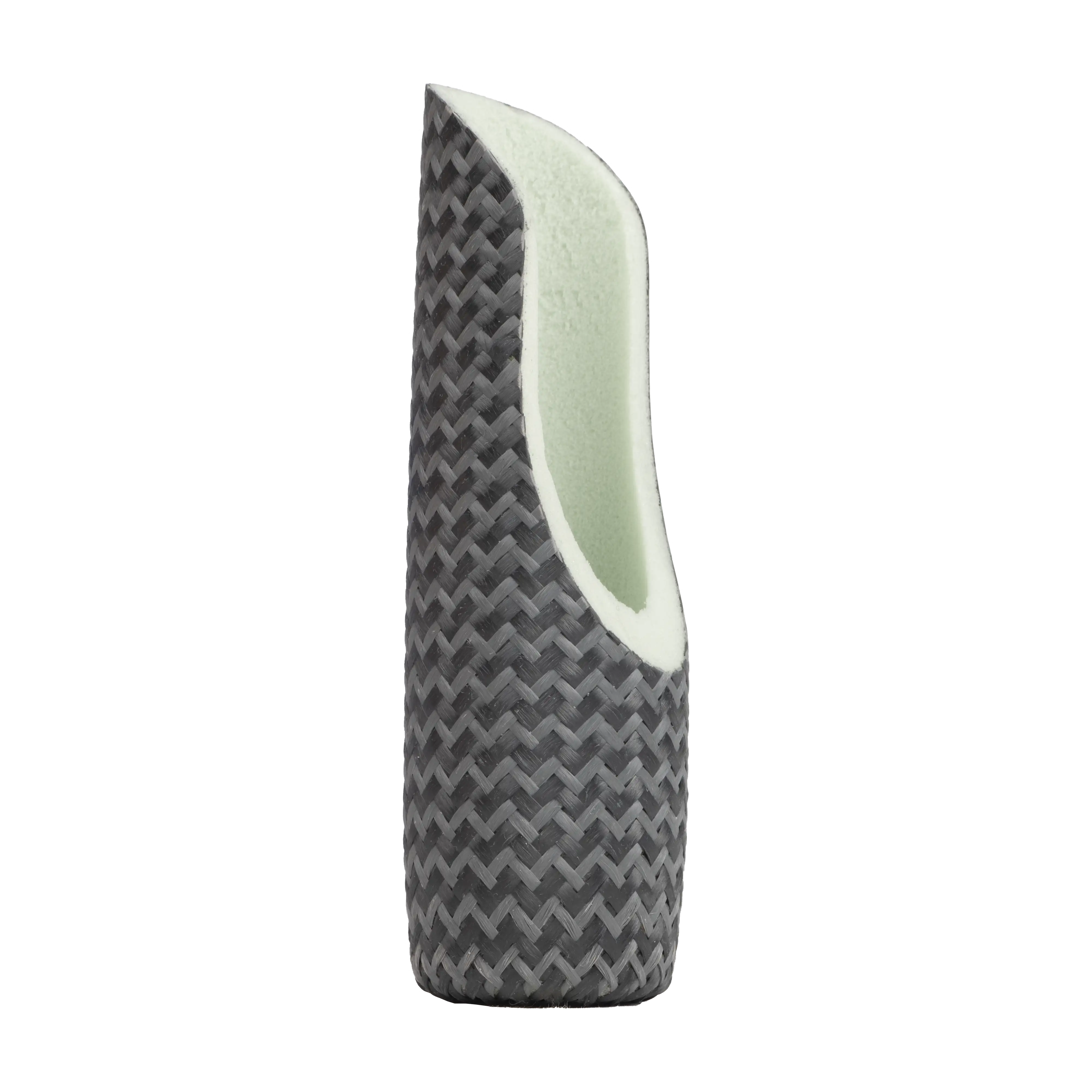Fuji Carbon Rear Grip for VSS Style Seats - Image 7