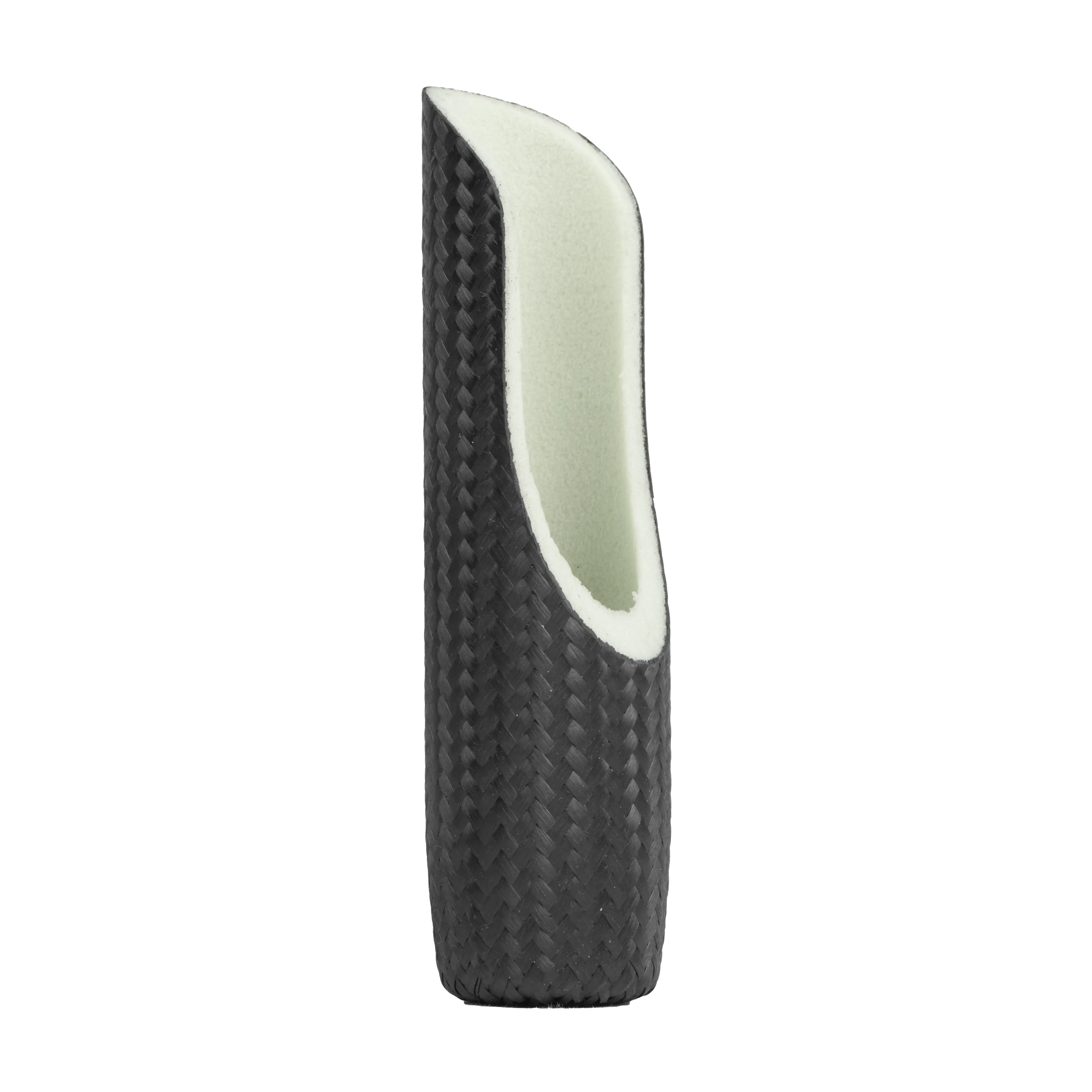 Fuji Carbon Rear Grip for VSS Style Seats - Image 9