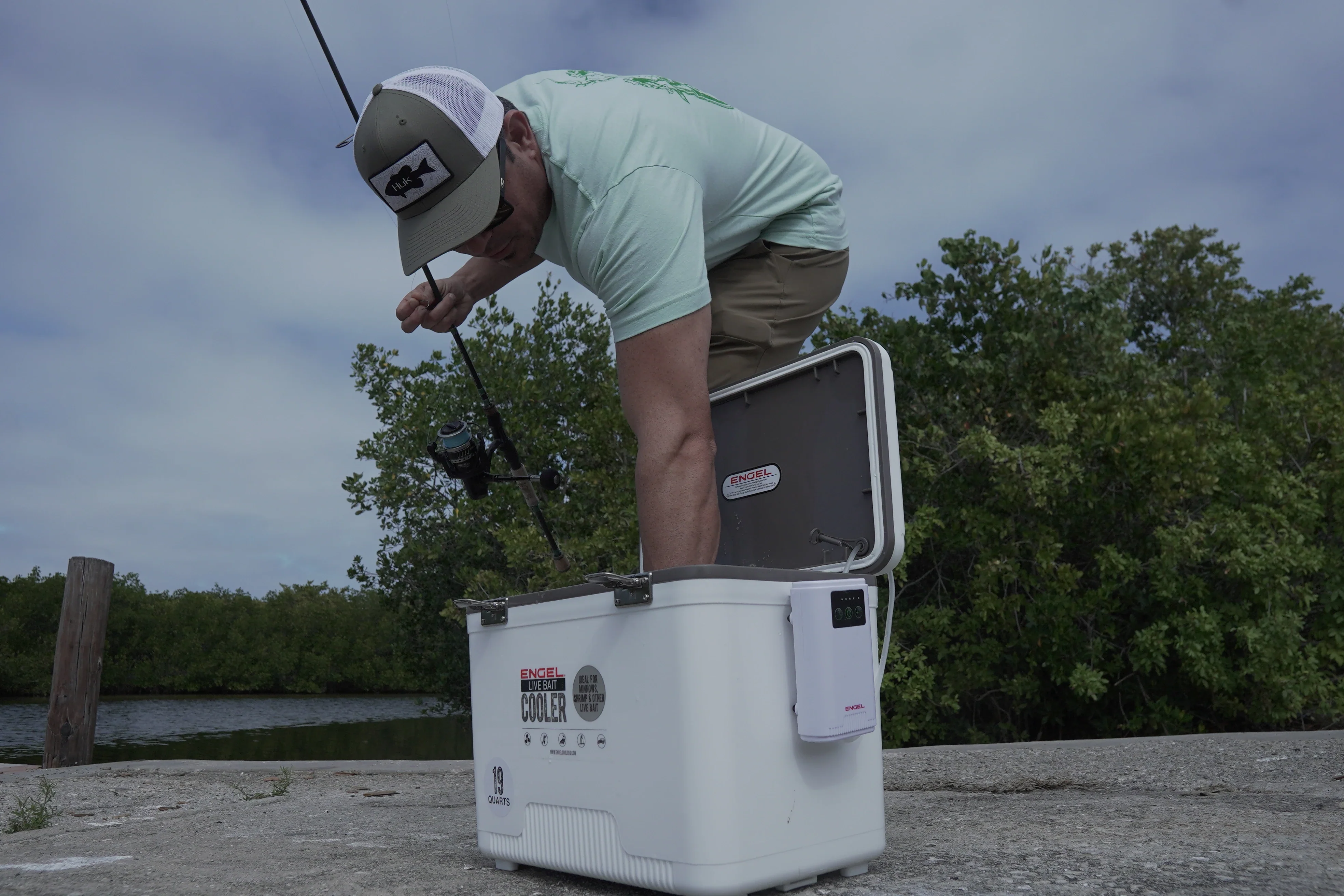 Engel Lithium-ion Rechargeable Live Bait Aerator Pumps - Image 17