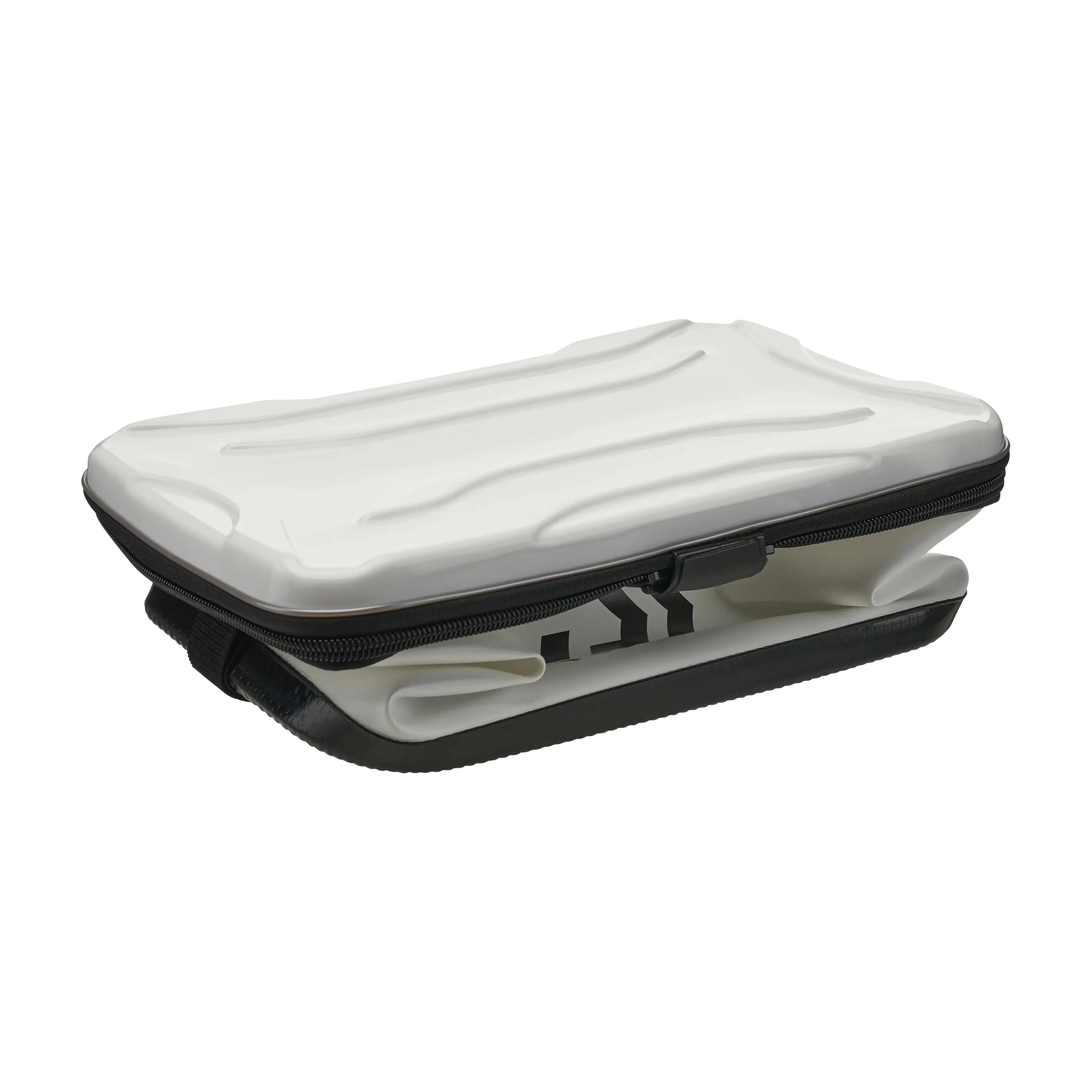 Daiwa Tackle Bag - Image 4